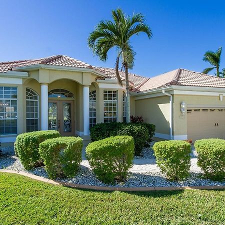 Casa Di Serento Villa Cape Coral Exteriör bild