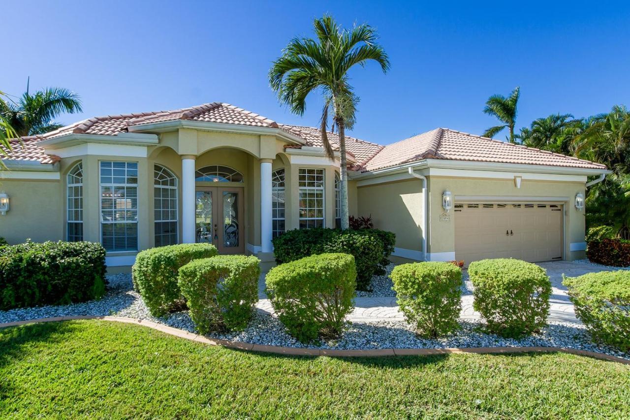 Casa Di Serento Villa Cape Coral Exteriör bild